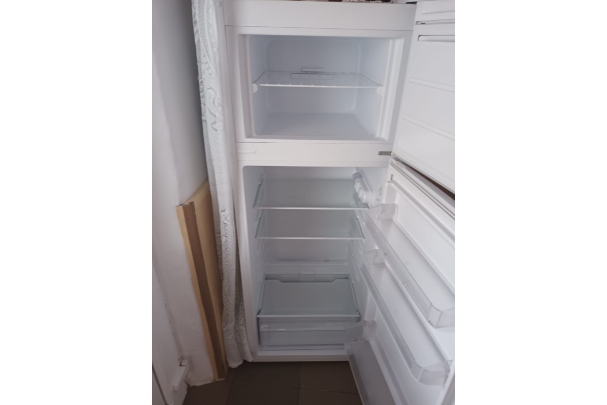 Vând și cumpăr | Masina de spalat și frigider