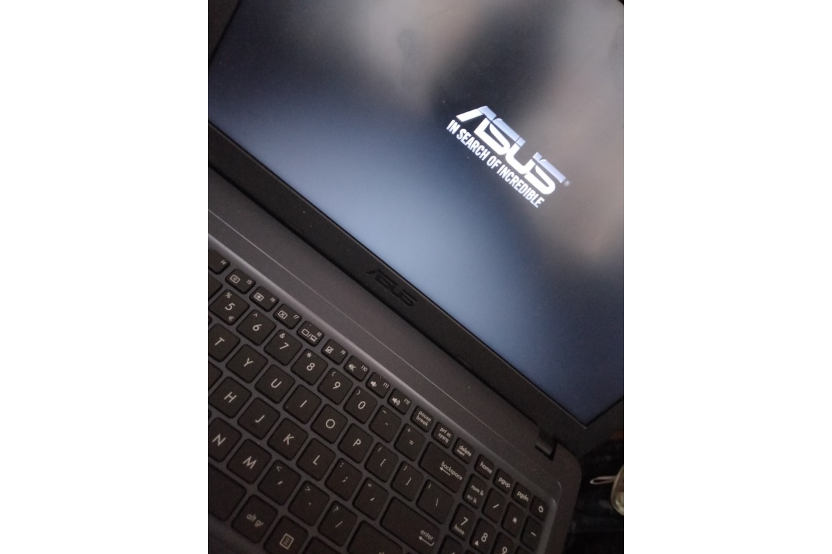 Vând și cumpăr | Laptop ASUS A516MA